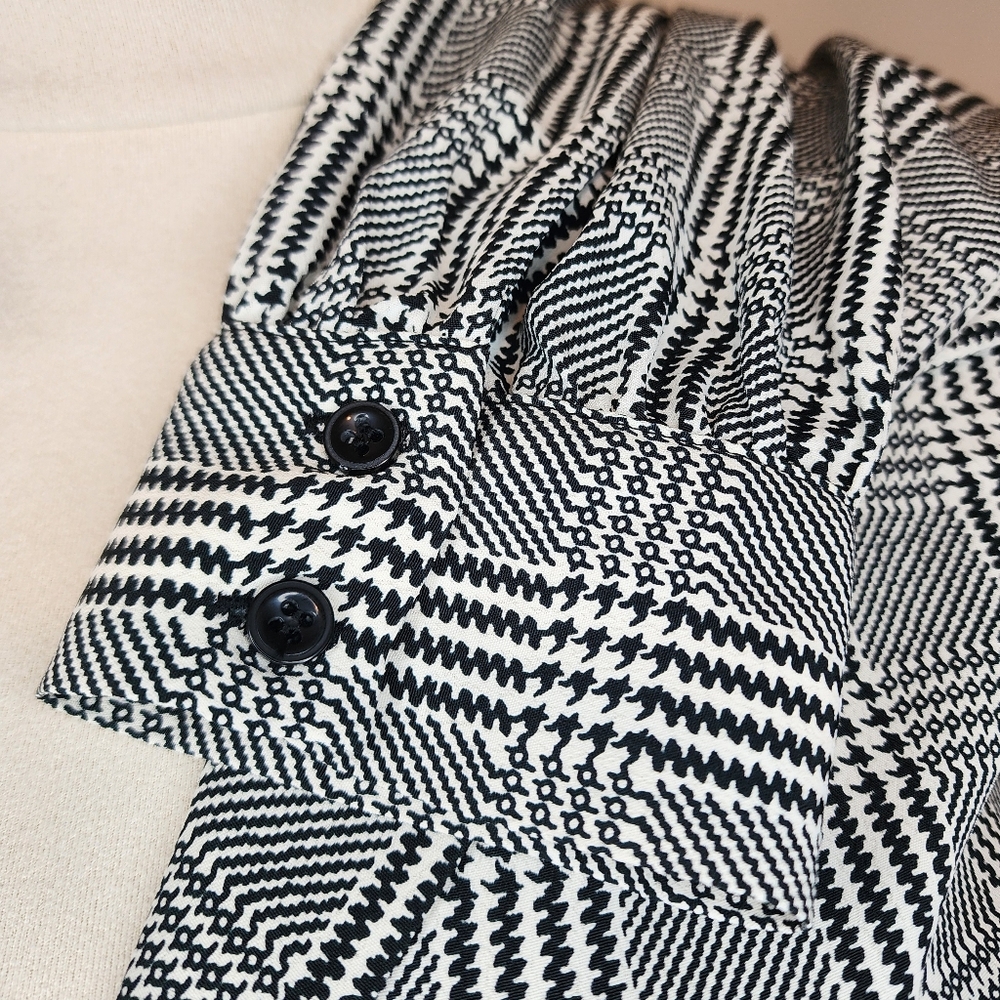 Topshop Black and White Button-Up Long Sleeved Blouse - Picture 8 of 10